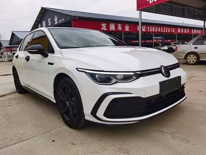 Фото 3 - Volkswagen Golf