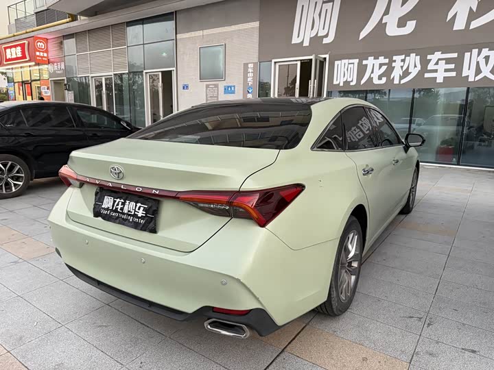 Фото 5 - Toyota Avalon