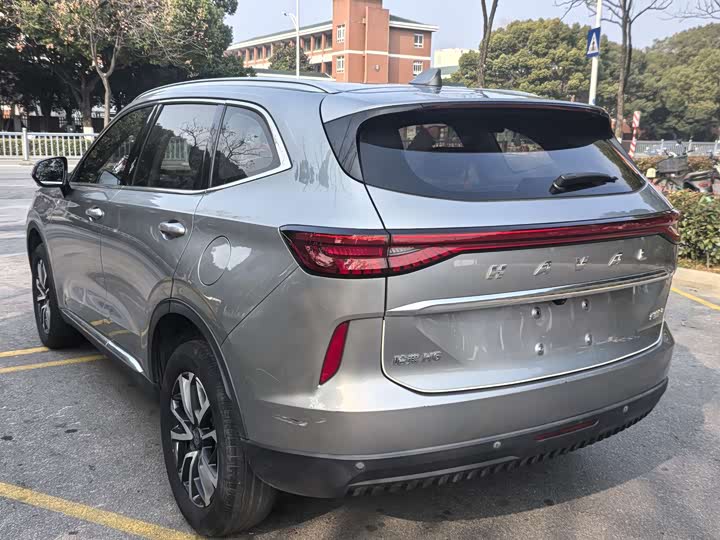 Фото 8 - Haval H6