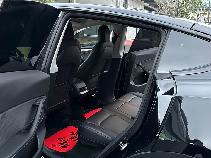 Фото 7 - Tesla Model Y