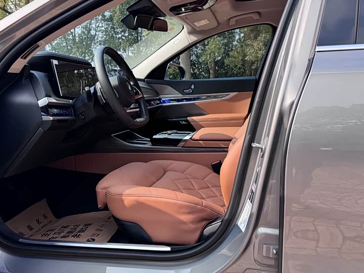 Фото 7 - BMW 7 Series