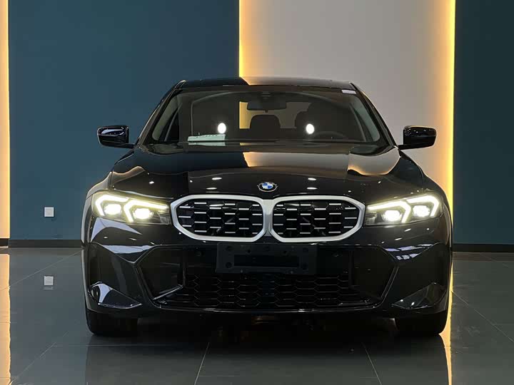 Фото 2 - BMW 3 Series