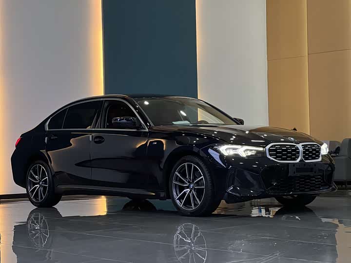 Фото 3 - BMW 3 Series