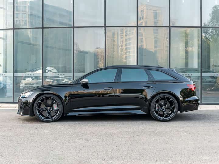 Фото 3 - Audi RS 6