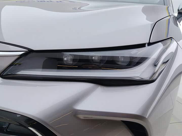 Фото 5 - Toyota Avalon