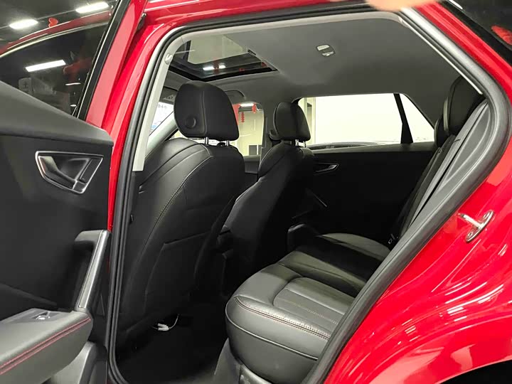 Фото 9 - Audi Q2L