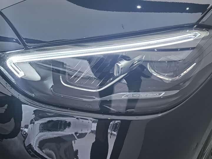 Фото 8 - Mercedes-Benz C-Class