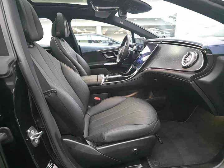 Фото 6 - Mercedes-Benz EQE