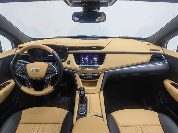 Фото 5 - Cadillac XT5