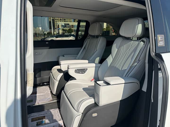 Фото 5 - XPeng X9