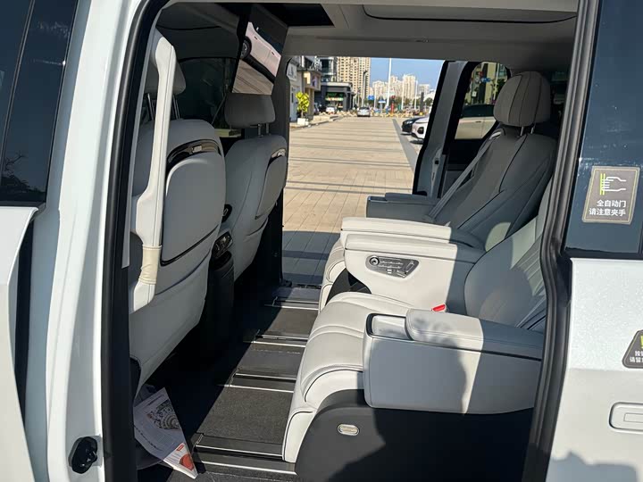 Фото 7 - XPeng X9