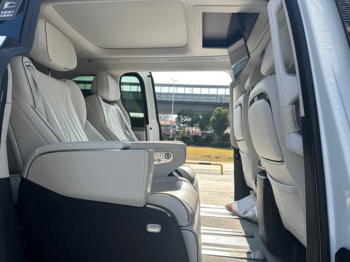 Фото 8 - XPeng X9