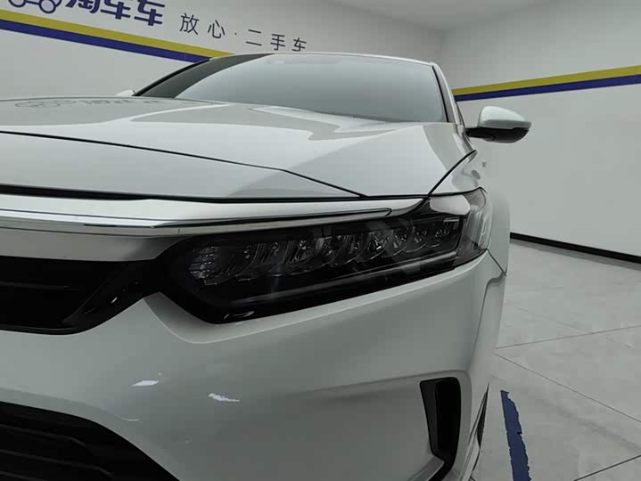 Фото 5 - Honda Inspire