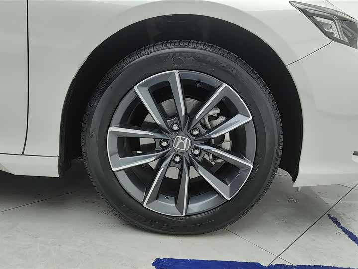 Фото 6 - Honda Inspire