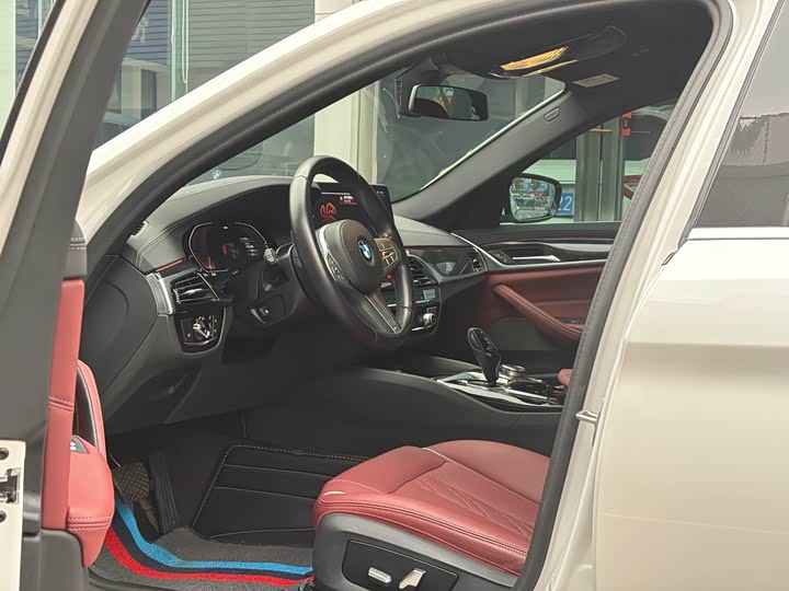 Фото 4 - BMW 5 Series