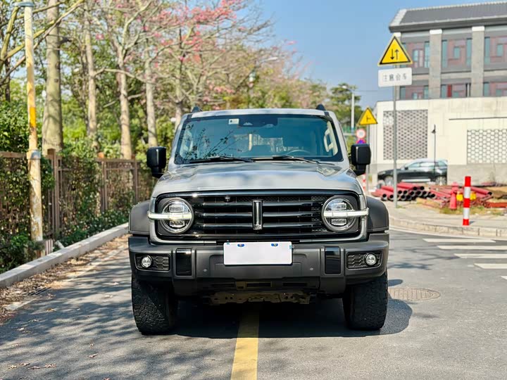 Фото 2 - Tank 300