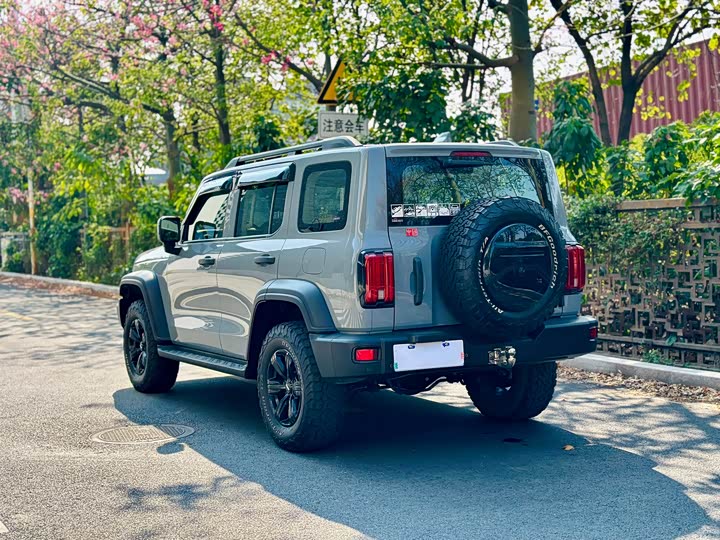 Фото 4 - Tank 300