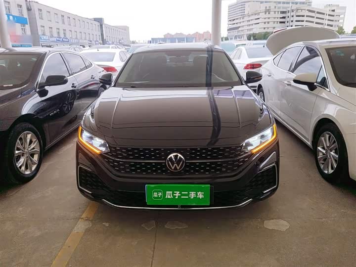 Фото 3 - Volkswagen Passat