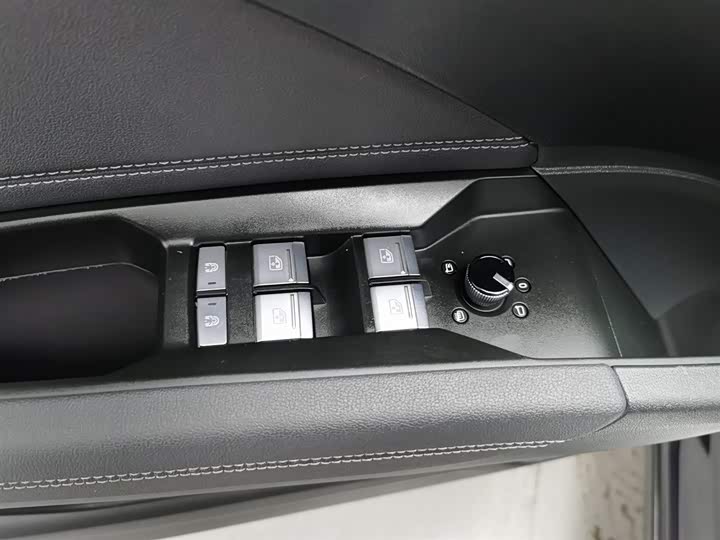 Фото 9 - Audi Q4 e-tron