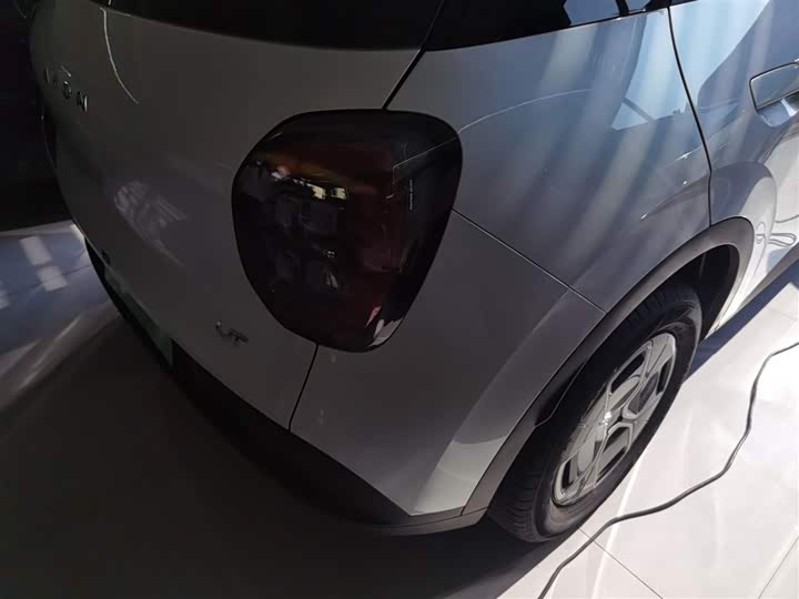 Фото 8 - GAC Aion UT