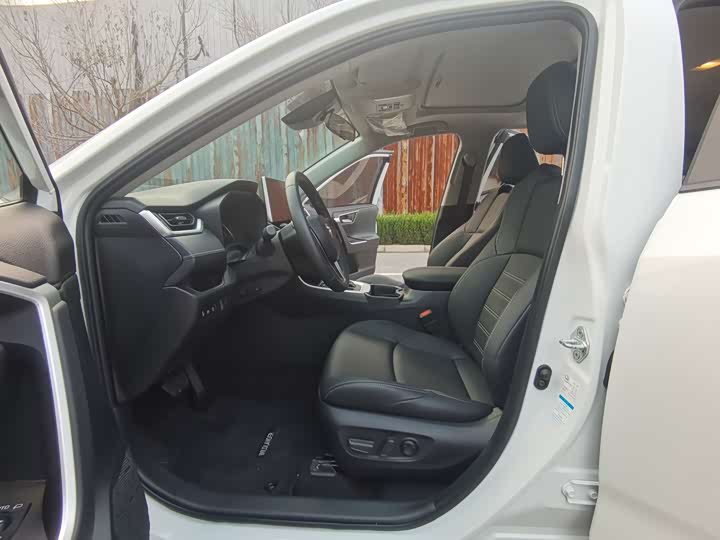 Фото 4 - Toyota Wildlander