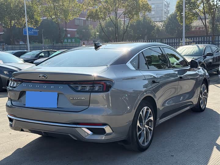 Фото 7 - Ford Mondeo