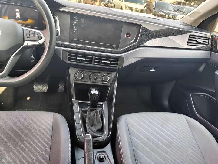 Фото 9 - Volkswagen Lavida