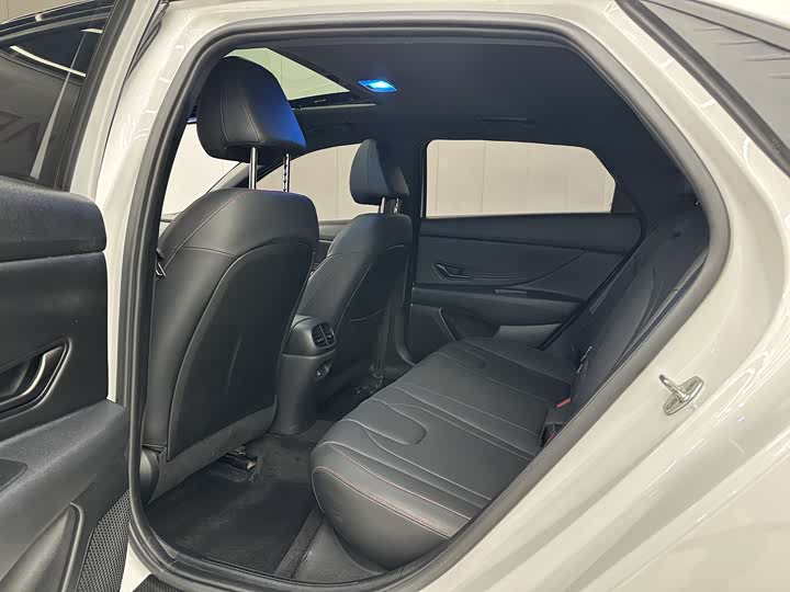 Фото 5 - Hyundai Elantra N line