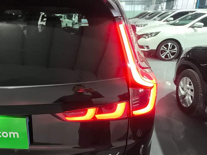 Фото 8 - Honda CR-V