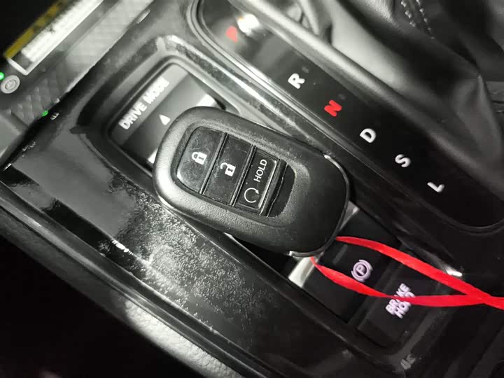 Фото 9 - Honda CR-V