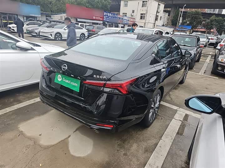 Фото 7 - Nissan Teana