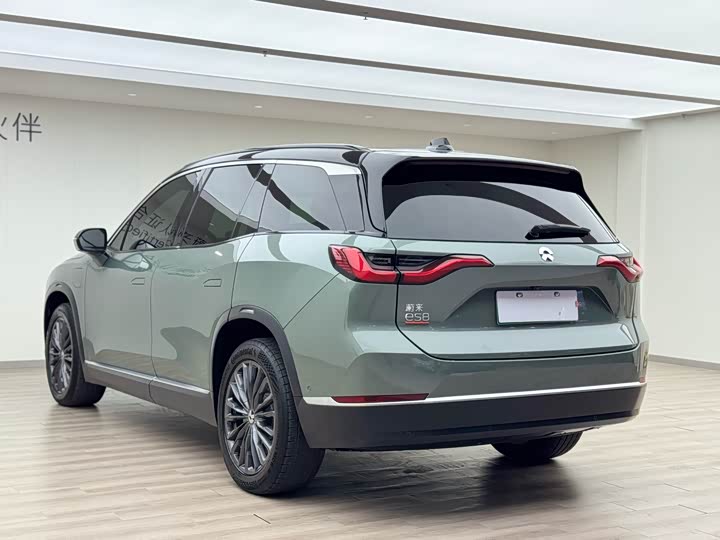 Фото 7 - Nio ES8