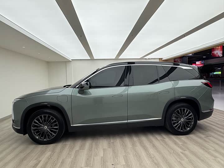 Фото 8 - Nio ES8