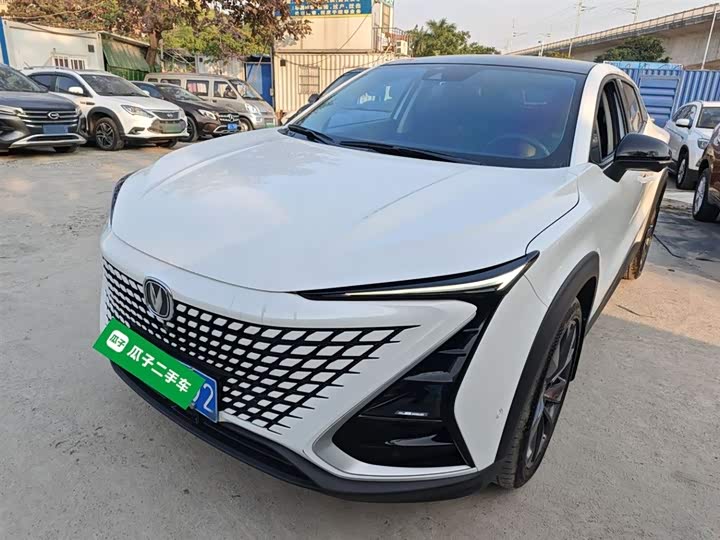 Фото 2 - Changan UNI-T