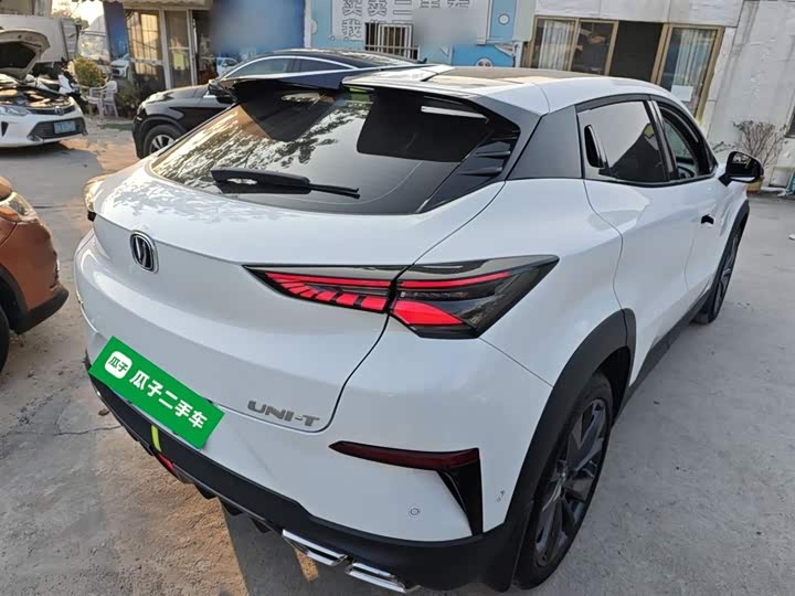 Фото 7 - Changan UNI-T