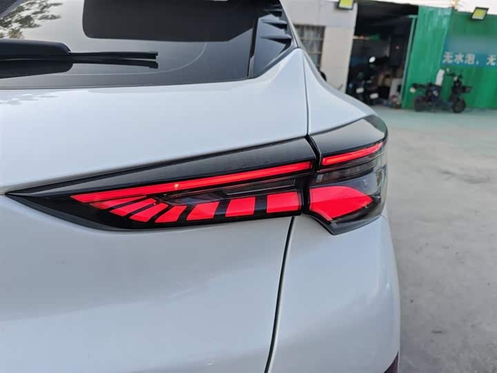 Фото 8 - Changan UNI-T