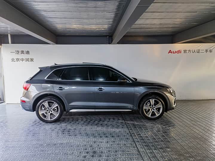Фото 3 - Audi Q5L