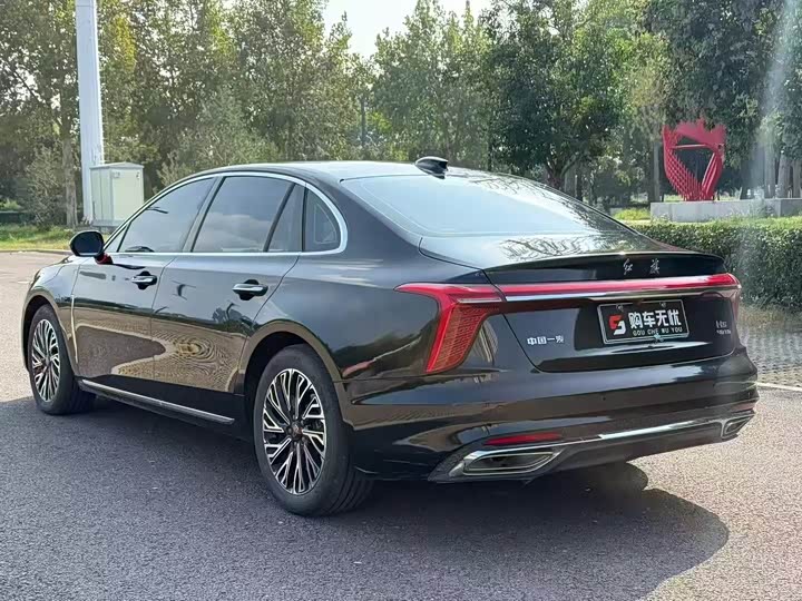 Фото 7 - Hongqi H5
