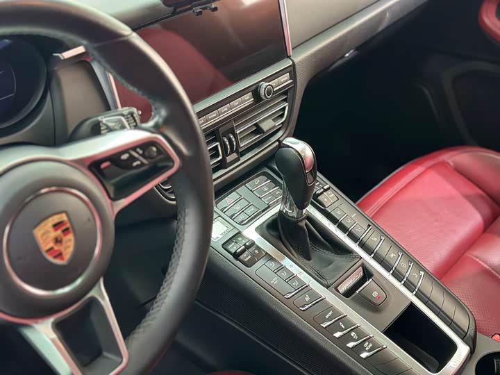 Фото 9 - Porsche Macan