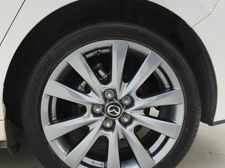 Фото 5 - Mazda 3 (Axela)