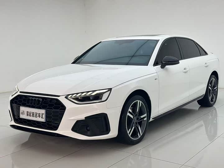 Фото 1 - Audi A4L