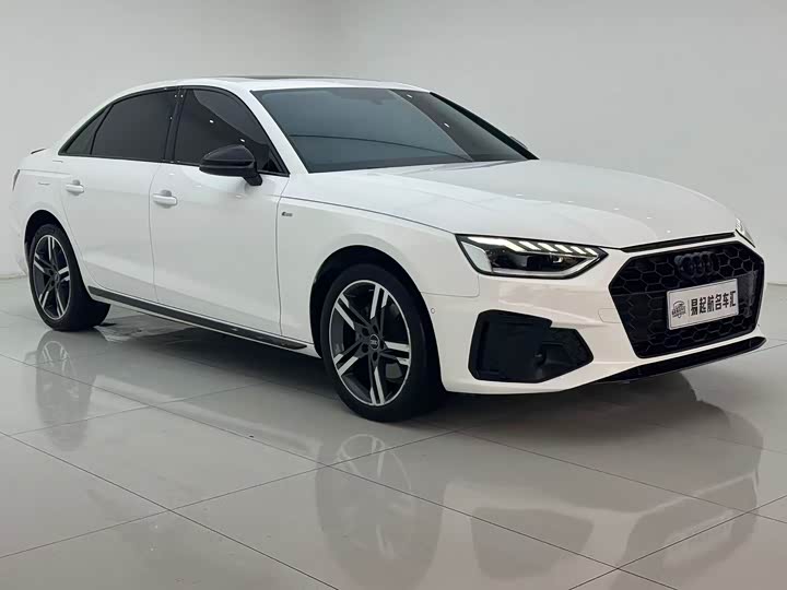 Фото 3 - Audi A4L