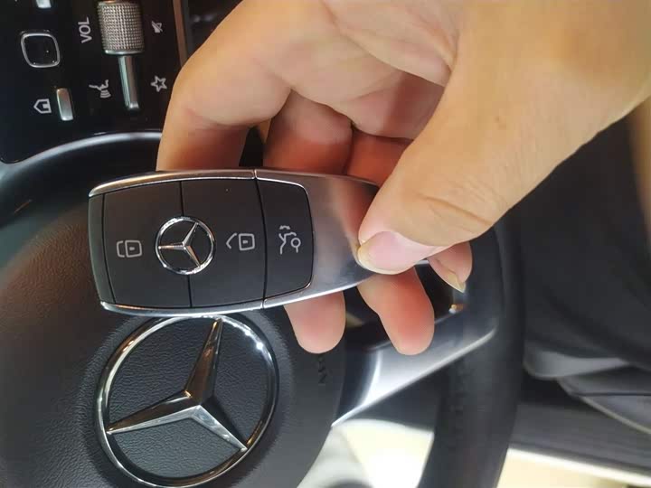 Фото 9 - Mercedes-Benz A-Class