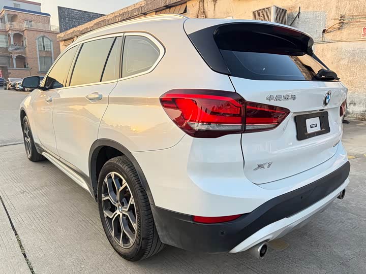 Фото 5 - BMW X1