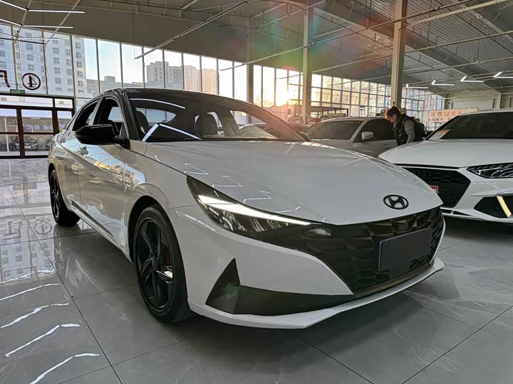 Фото 3 - Hyundai Elantra N line