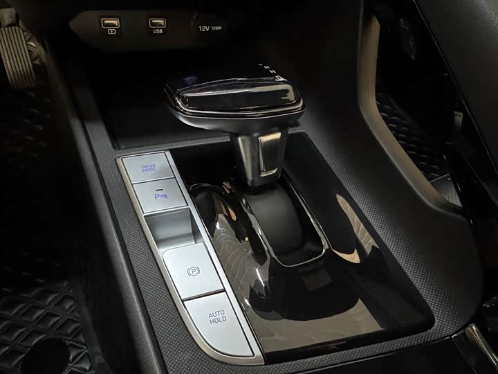 Фото 9 - Hyundai Elantra N line