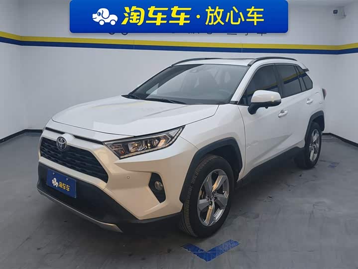 Фото 1 - Toyota RAV4