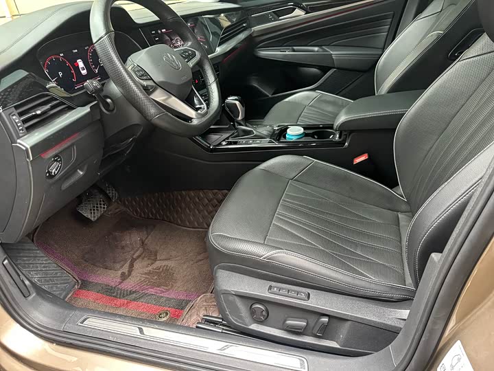 Фото 5 - Volkswagen Passat