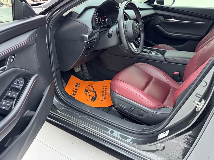 Фото 8 - Mazda 3 (Axela)