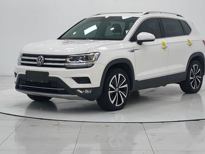 Фото 2 - Volkswagen Tharu